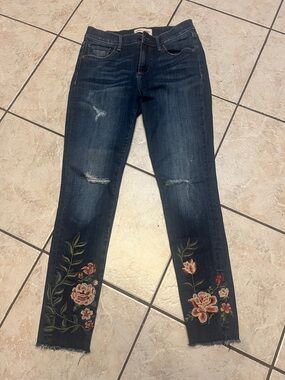 Driftwood Jackie Floral Embroidered Skinny Jeans 26